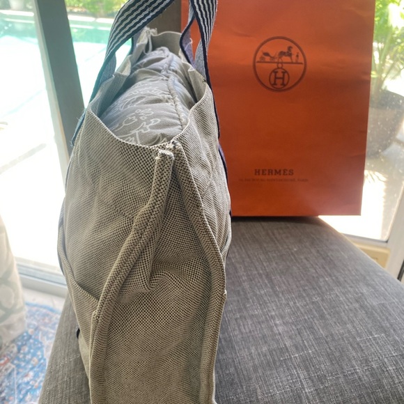 Hermes Gray Canvas Tote with Blue Striped Handles - Picture 4 of 14